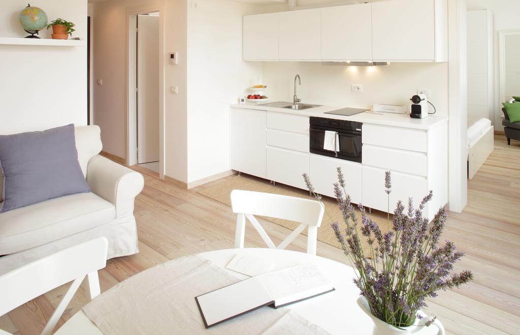 The Riverside Suite Мира Экстерьер фото